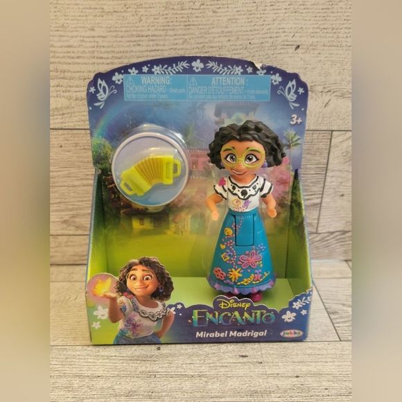 🐇Disney ENCANTO Figures Mirabel Isabela Antonio & Louisa NWT - Picture 3 of 5